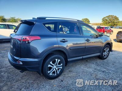 Trzecie zdjęcie samochodu z tyłu: 2018 TOYOTA RAV4 LE VIN:JTMBFREV8JJ198662 - miniatura