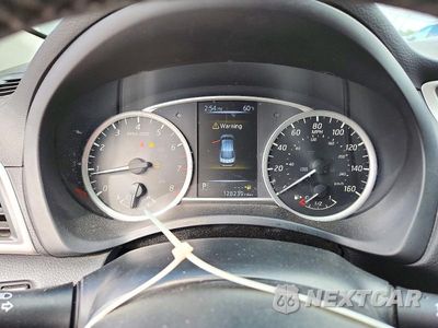 Zdjęcie 9 z 13 samochodu: 2016 NISSAN SENTRA SR VIN:3N1AB7AP2GY331488 - miniatura
