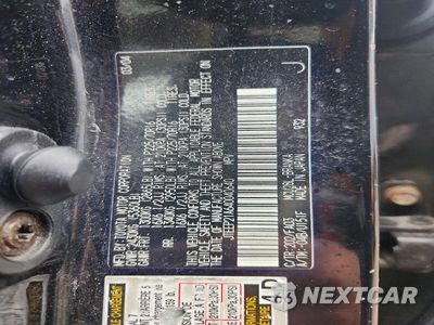 Zdjęcie 12 z 12 samochodu: 2004 TOYOTA HIGHLANDER BASE VIN:JTEEP21A640040640 - miniatura