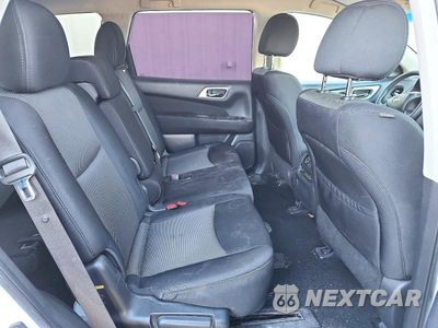 Zdjęcie 11 z 13 samochodu: 2017 NISSAN PATHFINDER S VIN:5N1DR2MN3HC903175 - miniatura