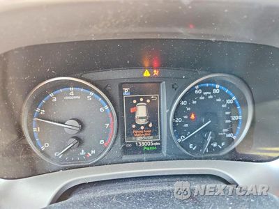 Zdjęcie 9 z 13 samochodu: 2018 TOYOTA RAV4 XLE VIN:JTMWFREV0JJ753623 - miniatura
