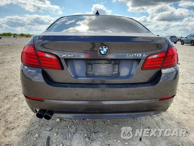 Zdjęcie 6 z 12 samochodu: 2013 BMW 528 XI VIN:WBAXH5C51DD112264 - miniatura