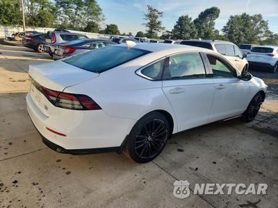 Trzecie zdjęcie samochodu z tyłu: 2023 HONDA ACCORD TOURING HYBRID VIN:1HGCY2F88PA024910 - miniatura