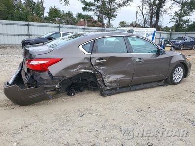 Trzecie zdjęcie samochodu z tyłu: 2017 NISSAN ALTIMA 2.5 VIN:1N4AL3AP7HC142354 - miniatura