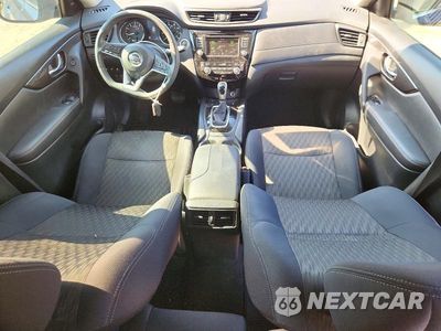 Zdjęcie 8 z 13 samochodu: 2019 NISSAN ROGUE SV VIN:5N1AT2MT7KC753940 - miniatura