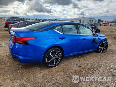 Trzecie zdjęcie samochodu z tyłu: 2025 NISSAN ALTIMA SR VIN:1N4BL4CW1SN334363 - miniatura