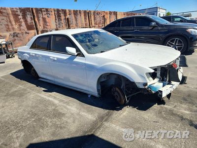 Czwarte zdjęcie samochodu z boku: 2015 CHRYSLER 300 S VIN:2C3CCABG8FH905244 - miniatura