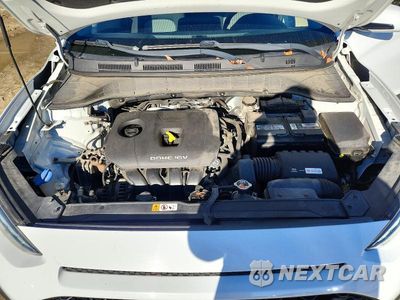 Zdjęcie 12 z 13 samochodu: 2019 HYUNDAI KONA SE VIN:KM8K1CAA5KU334840 - miniatura