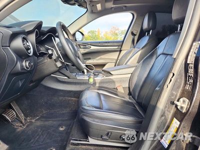 Zdjęcie 7 z 14 samochodu: 2018 ALFA ROMEO STELVIO SPORT VIN:ZASFAKPN8J7B64648 - miniatura