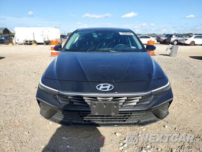 Piąte zdjęcie samochodu w środku: 2024 HYUNDAI ELANTRA SEL VIN:KMHLM4DG3RU669526 - miniatura