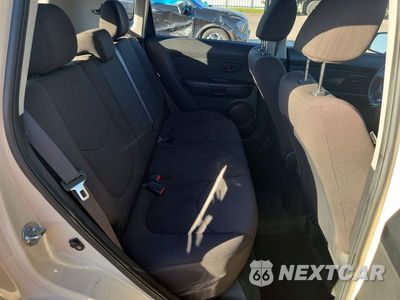 Zdjęcie 10 z 13 samochodu: 2012 KIA SOUL BASE VIN:KNDJT2A52C7393674 - miniatura