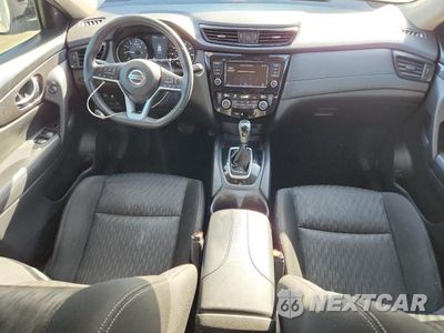 Zdjęcie 8 z 14 samochodu: 2019 NISSAN ROGUE SV VIN:KNMAT2MT6KP511072 - miniatura