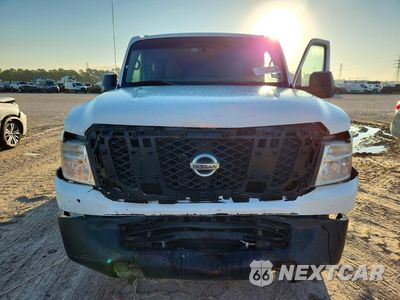 Piąte zdjęcie samochodu w środku: 2017 NISSAN NV 2500 HD SV VIN:1N6BF0KY6HN809394 - miniatura
