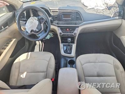 Zdjęcie 8 z 13 samochodu: 2017 HYUNDAI ELANTRA SE VIN:KMHD74LF4HU423619 - miniatura