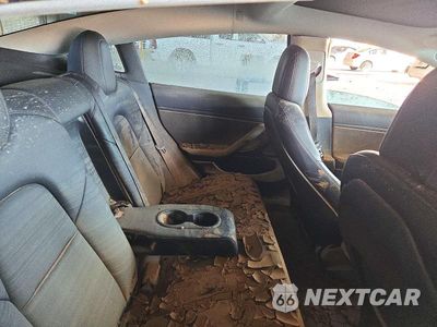 Zdjęcie 10 z 12 samochodu: 2019 TESLA MODEL 3 VIN:5YJ3E1EBXKF194622 - miniatura