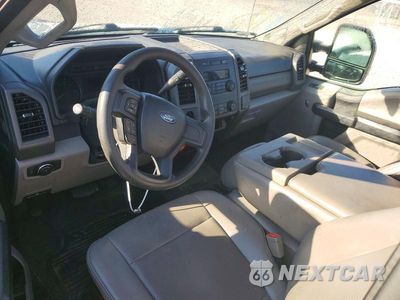 Zdjęcie 8 z 12 samochodu: 2019 FORD F350 SUPER DUTY VIN:1FDRF3G64KEE36465 - miniatura
