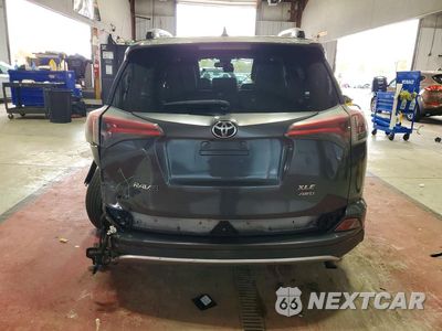 Zdjęcie 6 z 12 samochodu: 2017 TOYOTA RAV4 XLE VIN:JTMRFREV4HD220339 - miniatura