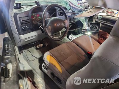 Zdjęcie 8 z 12 samochodu: 2006 FORD F250 SUPER DUTY VIN:1FTSW21P66EC76113 - miniatura