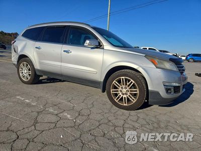 Czwarte zdjęcie samochodu z boku: 2015 CHEVROLET TRAVERSE LT VIN:1GNKVGKD3FJ390170 - miniatura