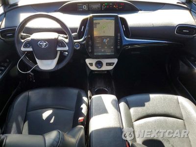 Zdjęcie 8 z 12 samochodu: 2018 TOYOTA PRIUS FOUR VIN:JTDKARFU4J3548698 - miniatura