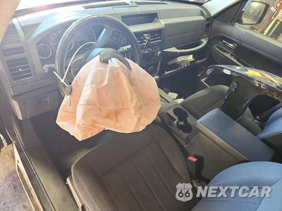 Zdjęcie 8 z 13 samochodu: 2011 JEEP LIBERTY SPORT VIN:1J4PN2GK3BW538365 - miniatura