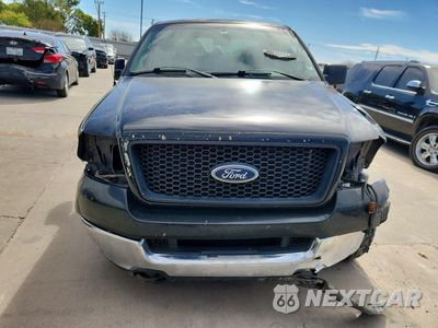 Piąte zdjęcie samochodu w środku: 2005 FORD F150 SUPERCREW VIN:1FTRW14W65KE27155 - miniatura