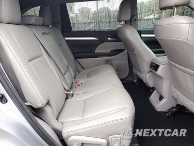 Zdjęcie 11 z 13 samochodu: 2015 TOYOTA HIGHLANDER XLE VIN:5TDJKRFH5FS158467 - miniatura