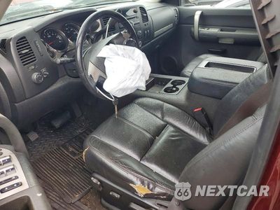 Zdjęcie 7 z 12 samochodu: 2009 CHEVROLET SILVERADO K1500 LT VIN:1GCEK290X9Z199422 - miniatura