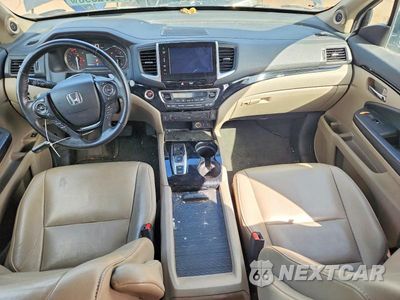 Zdjęcie 8 z 13 samochodu: 2016 HONDA PILOT TOURING VIN:5FNYF6H96GB094467 - miniatura
