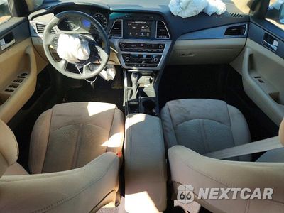 Zdjęcie 8 z 12 samochodu: 2017 HYUNDAI SONATA SE VIN:5NPE24AF7HH572515 - miniatura