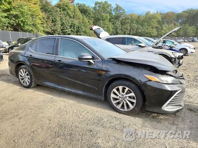 Czwarte zdjęcie samochodu z boku: 2021 TOYOTA CAMRY LE VIN:4T1C11AK6MU440976 - miniatura