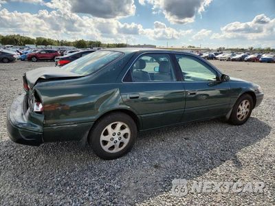 Trzecie zdjęcie samochodu z tyłu: 1999 TOYOTA CAMRY XLE V6 VIN:JT2BF28K4X0184984 - miniatura