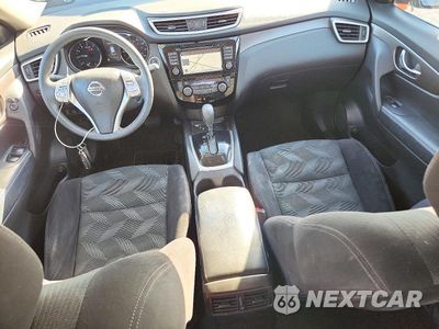 Zdjęcie 8 z 12 samochodu: 2015 NISSAN ROGUE SV VIN:5N1AT2MV3FC781984 - miniatura