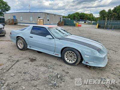 Czwarte zdjęcie samochodu z boku: 1991 CHEVROLET CAMARO Z28 VIN:1G1FP2381ML146763 - miniatura
