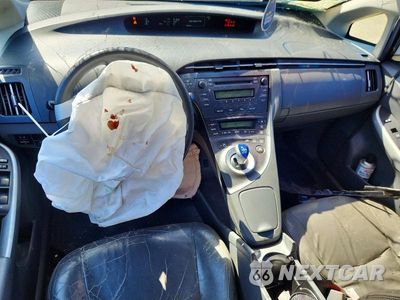 Zdjęcie 8 z 12 samochodu: 2010 TOYOTA PRIUS II VIN:JTDKN3DUXA0077940 - miniatura