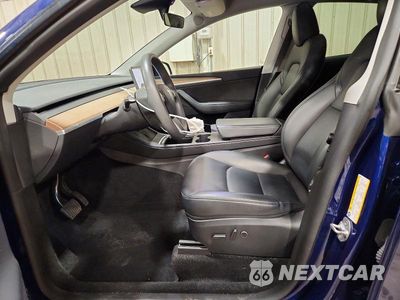 Zdjęcie 7 z 12 samochodu: 2023 TESLA MODEL Y VIN:7SAYGDEE3PA126228 - miniatura
