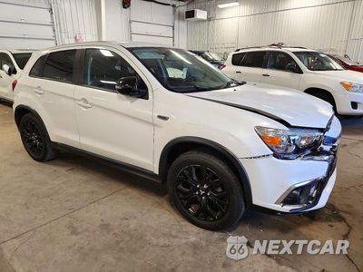 Czwarte zdjęcie samochodu z boku: 2018 MITSUBISHI OUTLANDER SPORT ES VIN:JA4AR3AU5JZ029577 - miniatura