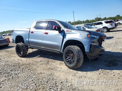 Czwarte zdjęcie samochodu z boku: 2021 CHEVROLET 1500 SILVERADO VIN:1GCUYGET5MZ423552 - miniatura
