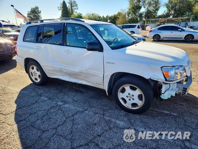 Czwarte zdjęcie samochodu z boku: 2005 TOYOTA HIGHLANDER LIMITED VIN:JTEDP21AX50090406 - miniatura