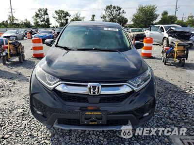 Piąte zdjęcie samochodu w środku: 2018 HONDA CR-V EX VIN:7FARW2H5XJE048386 - miniatura