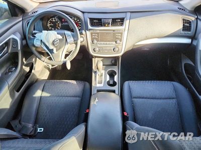 Zdjęcie 8 z 12 samochodu: 2016 NISSAN ALTIMA 2.5 S VIN:1N4AL3AP1GC240827 - miniatura
