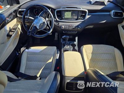 Zdjęcie 8 z 14 samochodu: 2016 KIA SORENTO SX LIMITED V6 VIN:5XYPK4A5XGG100203 - miniatura