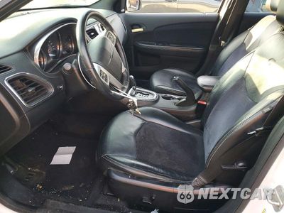 Zdjęcie 7 z 13 samochodu: 2013 CHRYSLER 200 LIMITED VIN:1C3CCBCG4DN628035 - miniatura