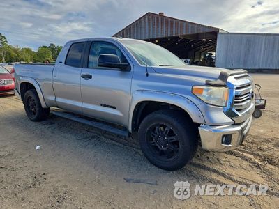 Czwarte zdjęcie samochodu z boku: 2016 TOYOTA TUNDRA SR5 VIN:5TFRM5F13GX106873 - miniatura
