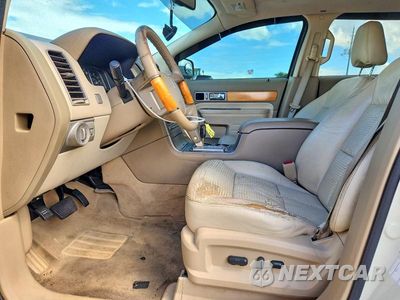 Zdjęcie 7 z 13 samochodu: 2007 LINCOLN MKX VIN:2LMDU68C87BJ13730 - miniatura