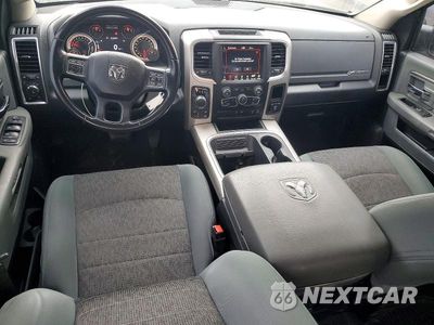 Zdjęcie 8 z 12 samochodu: 2018 RAM 1500 SLT VIN:3C6RR7LGXJG235315 - miniatura