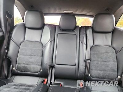 Zdjęcie 10 z 14 samochodu: 2014 PORSCHE CAYENNE GTS VIN:WP1AD2A25ELA76662 - miniatura