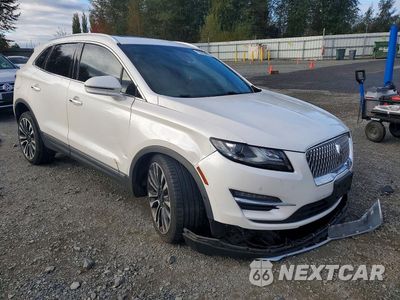 Czwarte zdjęcie samochodu z boku: 2019 LINCOLN MKC RESERVE VIN:5LMTJ3DH6KUL29639 - miniatura