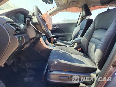 Zdjęcie 7 z 12 samochodu: 2015 HONDA ACCORD SPORT VIN:1HGCR2F54FA110054 - miniatura