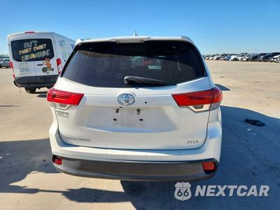 Zdjęcie 6 z 13 samochodu: 2018 TOYOTA HIGHLANDER XLE VIN:5TDKZRFH4JS533094 - miniatura